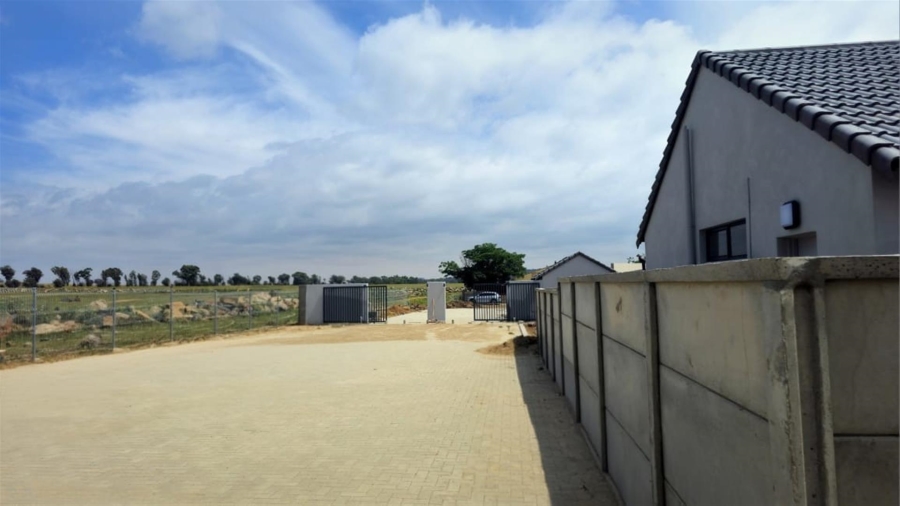 3 Bedroom Property for Sale in Pellissier Free State